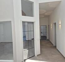 Exklusive 3-Zi.-DG-Wohnung mit luxuriöser Ausstattung in Penzberg
