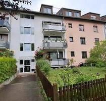 Moderne ETW mit EB-Küche, Loggia u Carport, beliebte Lage - Aschaffenburg Gailbach