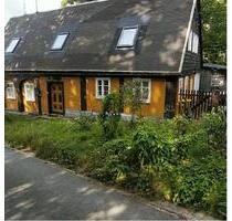 Haus mit Grundstück - 45.000,00 EUR Kaufpreis, ca.  98,00 m² in Ebersbach-Neugersdorf (PLZ: 02730)