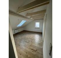 wunderschöne Dachgeschosswohnung - Burgthann