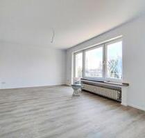 Helle 3-Zimmer-Wohnung mit Balkon und Einbauküche - Köln Lindenthal
