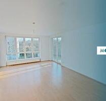Helle 2-Zimmer-Wohnung mit Balkon und Badewanne - Düsseldorf Stadtbezirk 10