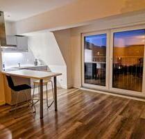 2 Zi. 64qm Dachgeschoss Whg, EBK, 3min zu Fuß zum Bhf Jena West