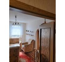 Schöne, helle und möblierte 2-Zimmer-Wohnung in Weißenfels