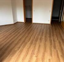 2 Zimmer Whg. Ruhige Lage Neu Revoviert EG - Zwickau Zwickau-Nord