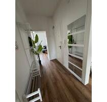 Helle zentrale Wohnung 63qm in Bilk (möbliert) mit Südbalkon - Düsseldorf Stadtbezirk 3