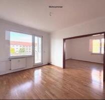Helle, große ETW - Lift, Balkon, 2 Bäder, Keller, Stellplatz - Hoyerswerda