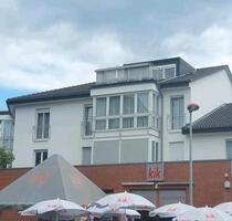 Seniorengerechte DG-Wohnung mit Loggia und großer Dachterrasse - Duisburg Duisburg-Mitte