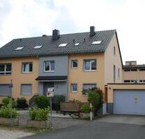 Arztpraxis zu vermieten - 1.250,00 EUR Kaltmiete, ca.  120,00 m² in Schwabach (PLZ: 91126)
