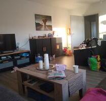 Helle 2 Zimmer Wohnung Bahnhofsnähe ab 01.11.2025 mit Balkon - Lüneburg Ebensberg