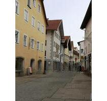2-Zimmer Wohnung Altstadt - 780,00 EUR Kaltmiete, ca.  78,00 m² in Füssen (PLZ: 87629)