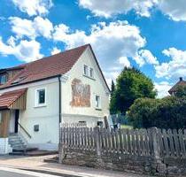 Schöne renovierte Wohnung separater Hausteil zu vermieten - Hünfeld