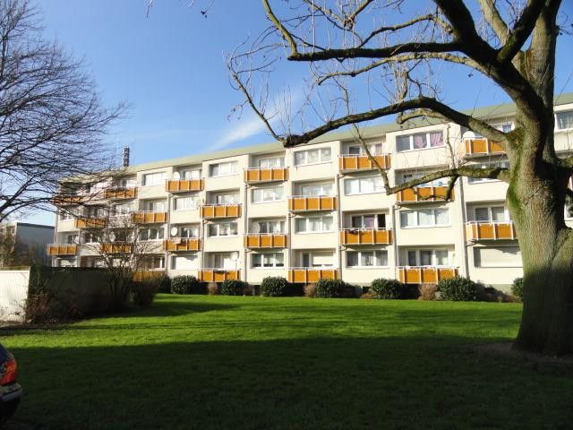 Renoviert und bezugsfertig... schöne 3-Zimmerwohnung in ruhiger Lage mit Balkon... - Duisburg Rheinhausen
