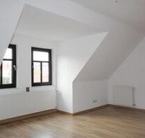 Geräumige 3 Zimmer-Dachgeschosswohnung unweit vom Zentrum - Penig