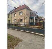 Einfamilienhaus zu vermieten - 13 Zimmer - Berlin Lichtenberg