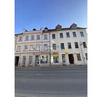 Geräumig & gut gelegen: 4-Zimmer-Wohnung im 2. OG in Gößnitz