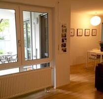Moderne, ruhige 2-Zimmer Wohnung mit großer Terasse und Garten - München Nymphenburg