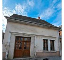 Einfamilienhaus zum Ausbauen - 139.000,00 EUR Kaufpreis, ca.  160,00 m² in Kenzingen (PLZ: 79341)