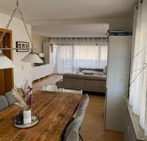 5 Zimmer Wohnung (103 m²) mit zus. Tiefpaterre mit BadWC (35 m²) - Markgröningen