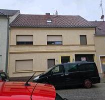 Wohnhaus mit Nebengebäude - 350.000,00 EUR Kaufpreis, ca.  160,00 m² in Wusterhausen/Dosse (PLZ: 16868)
