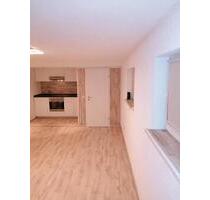 Souterrain Wohnung in LichStadt