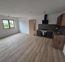 Lichtdurchflutete, attraktive 2-Zimmer-Wohnung mit EBK, ca. 66 m² - Oberkirch