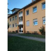 Moderne Helle 4-Zimmer-Wohnung mit Balkon - Königsbrunn