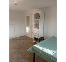 WG-ZIMMER 16 qm, 350 €, 2 - 3 Monate ab 5.9.25 zu vermieten - Gersthofen