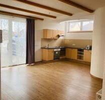 großzügige 1-Zimmer-Wohnung mit Schlafnische und Einbauküche - Lauchheim