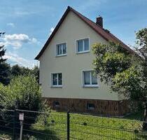 Teilsaniertes Haus am Markkleeberger See, großes Grundstück