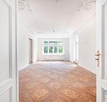 ***Zeitlose Eleganz trifft modernen Wohnkomfort*** 8 Zimmer Wohnung in Augsburg