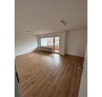 Erstbezug nach Sanierung: 4-Zimmer-Wohnung in Taunusstein Hahn