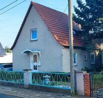 Einfamilien Haus - 210.000,00 EUR Kaufpreis, ca.  90,00 m² in Straußfurt (PLZ: 99634)