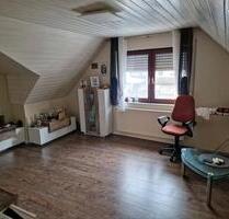 Attraktive 4-Zimmer-Dachgeschosswohnung in Remchingen-Singen