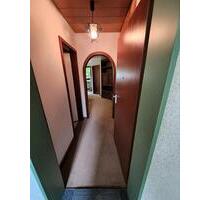 klassische 2-Zimmer teilmöblierte Wohnung für Nichtraucher - München Allach-Untermenzing