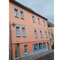 Zentrale 5-Raum-Wohnung mit großem Balkon und Schlosspark-Blick - Sondershausen