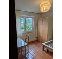 WG Zimmer 3 er Männer WG - 400,00 EUR Kaltmiete, ca.  15,00 m² in Frankfurt am Main (PLZ: 60439) Nord-West