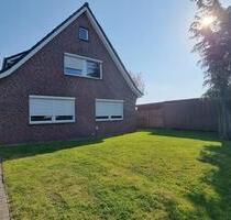 Wohnhaus Vermietung - 1.050,00 EUR Kaltmiete, ca.  150,00 m² in Wiesmoor (PLZ: 26639)