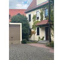 Souterrain-Wohnung in grüner Lage von Dresden