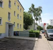 Gut geschnittene 2 Zimmer Wohnung mit sonnigem Balkon - Gersthofen