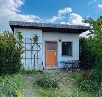 Kleingarten Schrebergarten mit Steinhaus im Leipziger Osten