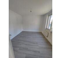 2 Zimmer Küche Bad - 480,00 EUR Kaltmiete, ca.  58,00 m² in Idar-Oberstein (PLZ: 55743)