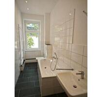 Sanierte 3 Raum Wohnung mit Tageslichtbad - Leipzig Ost