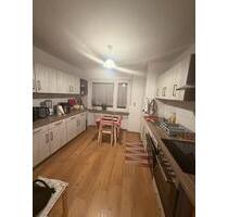 2 Zimmerwohnung in Alterlangen - 880,00 EUR Kaltmiete, ca.  1,00 m² in Erlangen (PLZ: 91056) Alterlangen