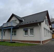 Frisch renovierte 3-Zimmer Wohnung EG in ruhiger Lage. BJ 1992 - Bad Laasphe