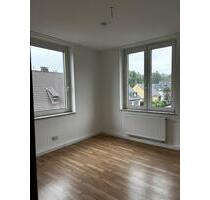 Renovierte 3,5 RWG - 100 qm - WG GEEIGNET- 45359 Essen Frintop