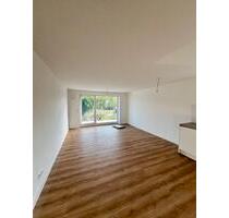 Helle, hochwertige, neu sanierte 2-Zimmer-Wohnung - Besigheim