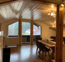 2-Zimmer-Dachgeschosswohnung mit zwei Balkonen - Schneizlreuth