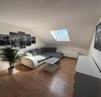 Moderne und Helle Wohnung (Untermiete für maximal 3 Monate) - Mannheim Almenhof