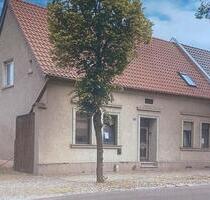 Einfamilienhaus in Calbe - 98.000,00 EUR Kaufpreis, in Calbe (Saale) (PLZ: 39240)